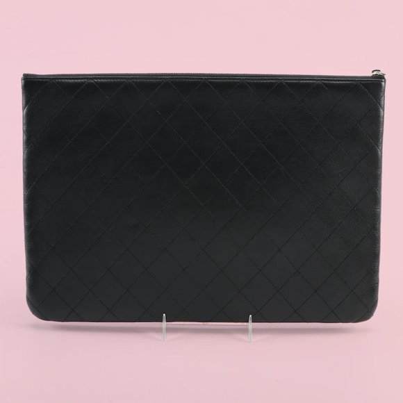 Chanel Large Diamond Quilted Lambskin O Case Clutch - Picture 2 of 12